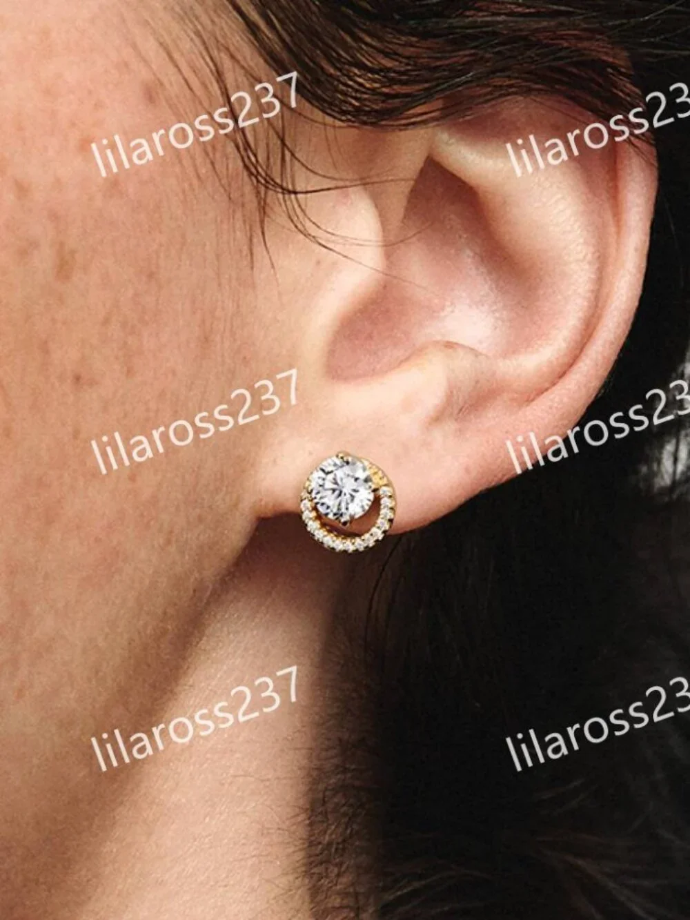 Sparkling Round Halo Stud Earrings